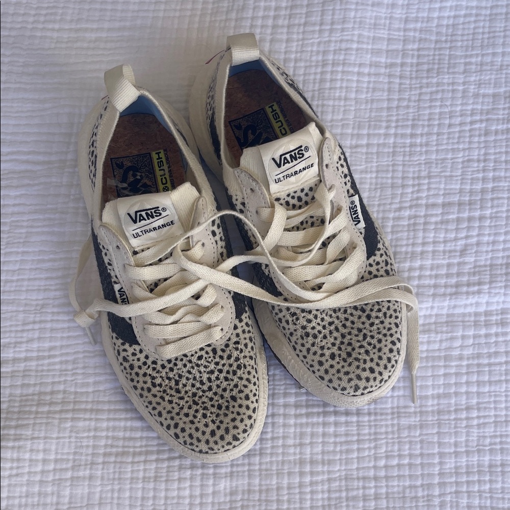 Vans UltraRange VR3 Animal Marshmallow Sneakers